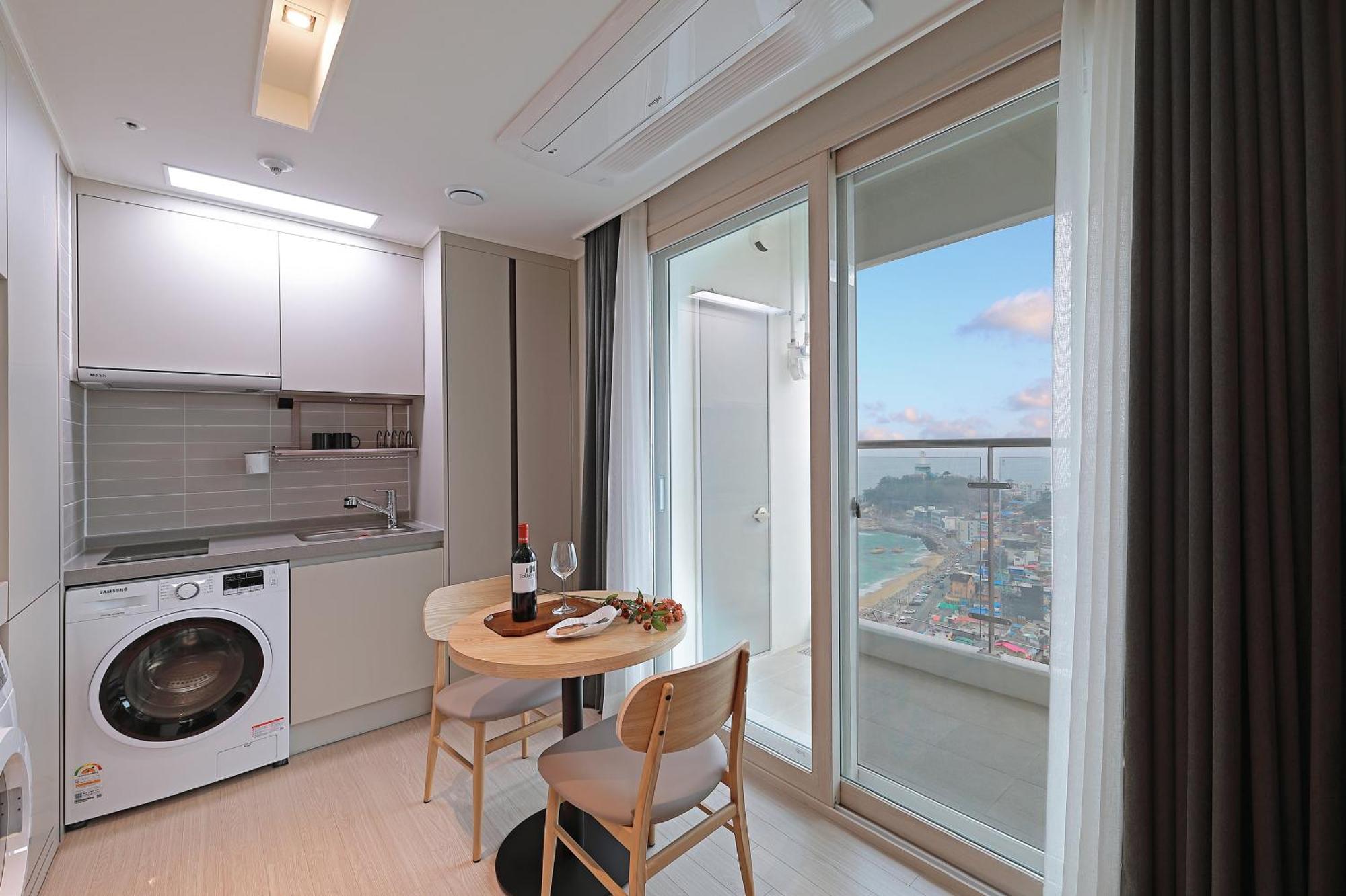 Sota Suite Sokcho Heavenmark Exterior photo