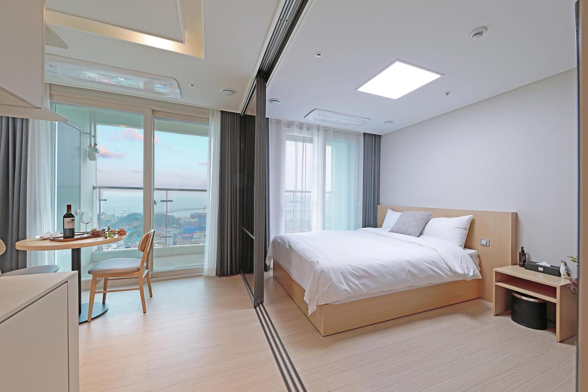Sota Suite Sokcho Heavenmark Exterior photo